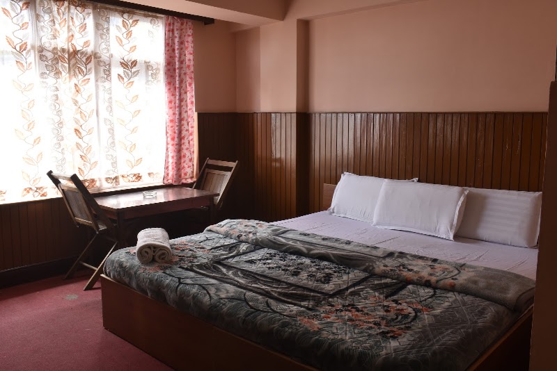 Darjeeling Comfort inn - Darjeeling Comfort inn, Dr Zakir Hussain Rd, Manbari Basti, Darjeeling, West Bengal 734101, India