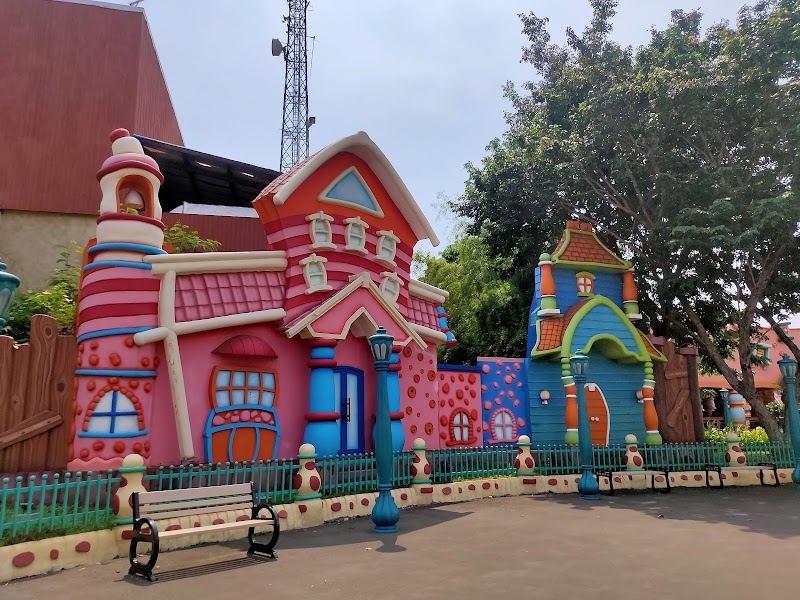 Dunia Kartun - Dunia Kartun VRGM+28J, RW.10, Ancol, Pademangan, North Jakarta City, Jakarta 14430, Indonesia