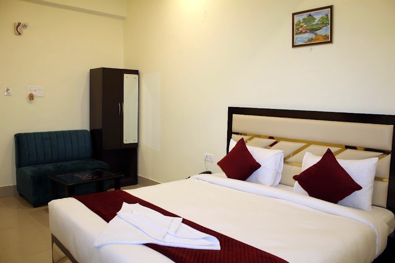 Hotel Vibrant Lawn & Banquet - Hotel Vibrant Lawn & Banquet Raj Sundar Complex, Bailey Rd, Rukanpura, Patna, Bihar 800014, India