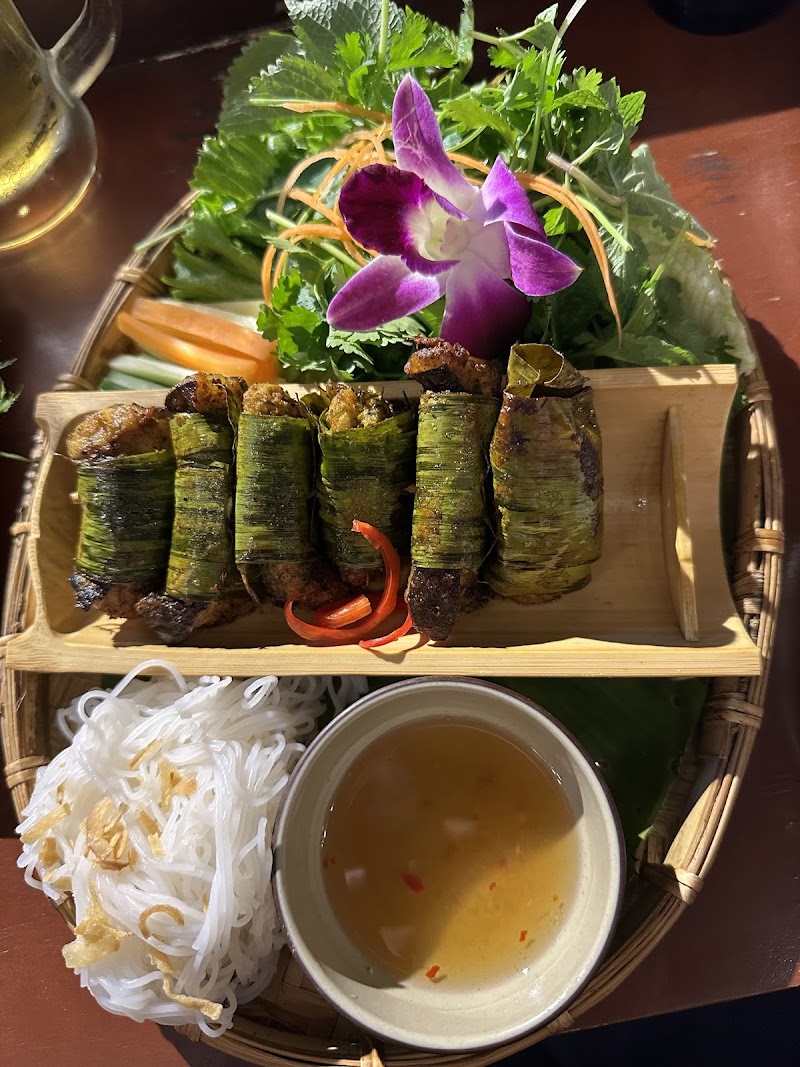 Hanoi Corner Restaurant - Hanoi Corner Restaurant 45 P. Hàng Bạc, Phố cổ Hà Nội, Hoàn Kiếm, Hà Nội 11011, Vietnam