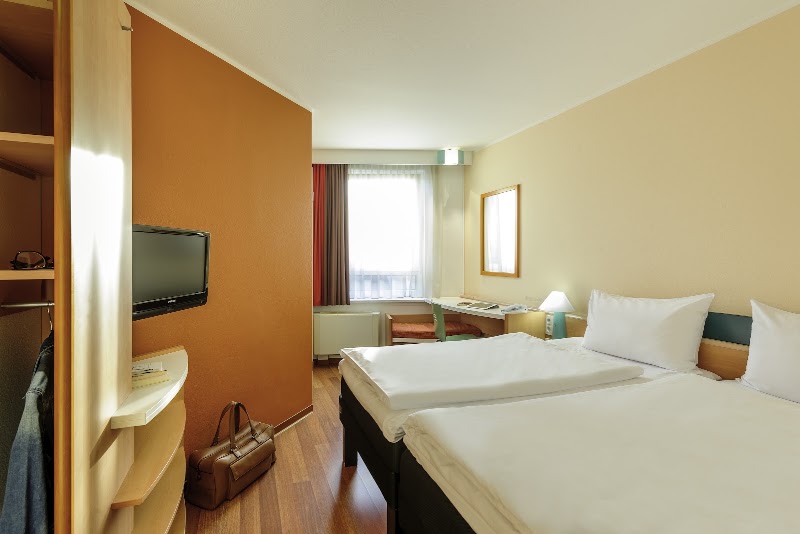 ibis Augsburg Hauptbahnhof - ibis Augsburg Hauptbahnhof, Halderstraße 25, 86150 Augsburg, Germany