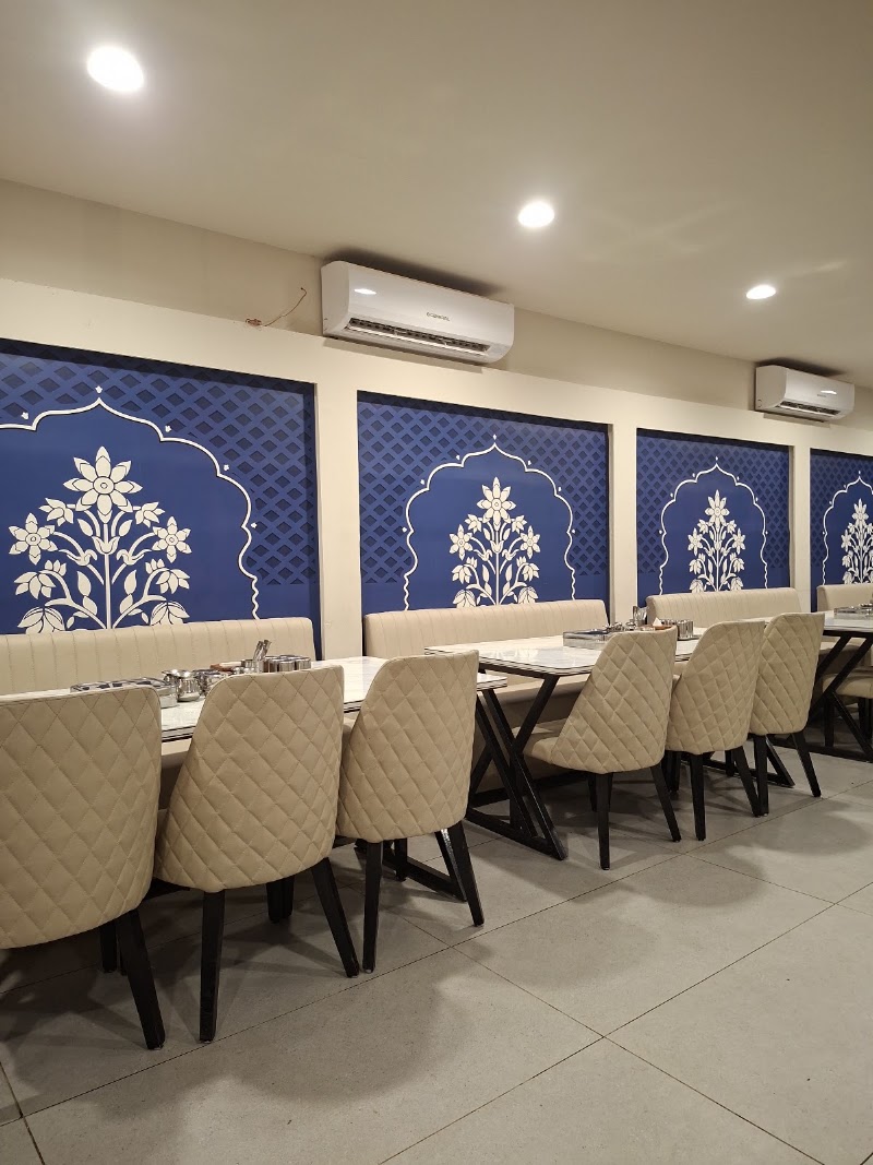 SHREE KHODIYAR KATHIYAWADI DHABA SINDHU BHAVAN - SHREE KHODIYAR KATHIYAWADI DHABA SINDHU BHAVAN, Sindhubhavan Rd, beside Minotti, PRL Colony, Bodakdev, Ahmedabad, Gujarat 380059, India