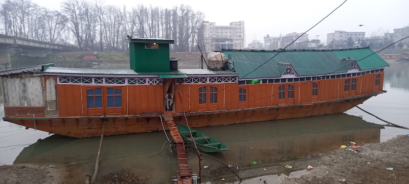 Jammu and Kashmir Government Tourist Office - Jammu and Kashmir Government Tourist Office No. 36 A, New No. 67, 2nd Floor, N Usman Rd, T. Nagar, Chennai, Tamil Nadu 600017, India
