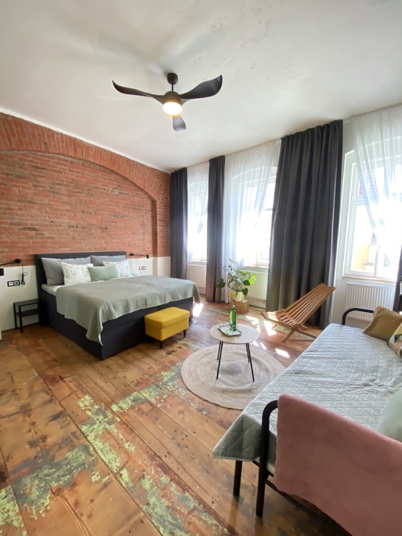 FOUR ROOMS Carlsbad Authentic - FOUR ROOMS Carlsbad Authentic, Petřín 789/38, 360 01 Karlovy Vary-Karlovy Vary 1, Czechia