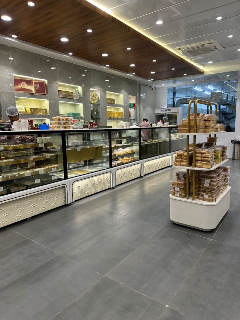 New Delhi Sweets Gold - New Delhi Sweets Gold, Old, Vidhan Sabha Rd, Saddu, Raipur, Chhattisgarh 492001, India