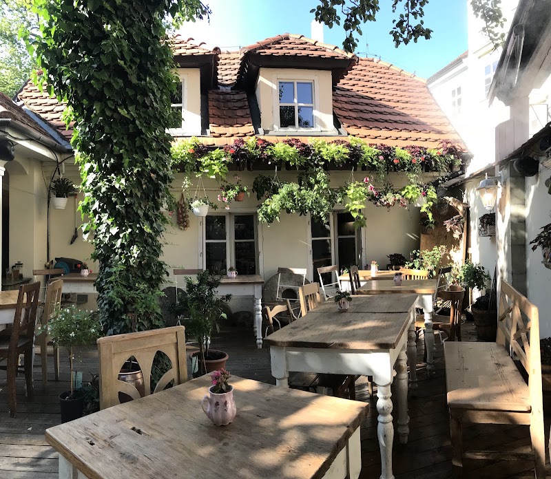 Velkopřevorský Mlýn - Velkopřevorský Mlýn 3, Hroznová 489, Malá Strana, 118 00 Praha-Praha 1, Czechia