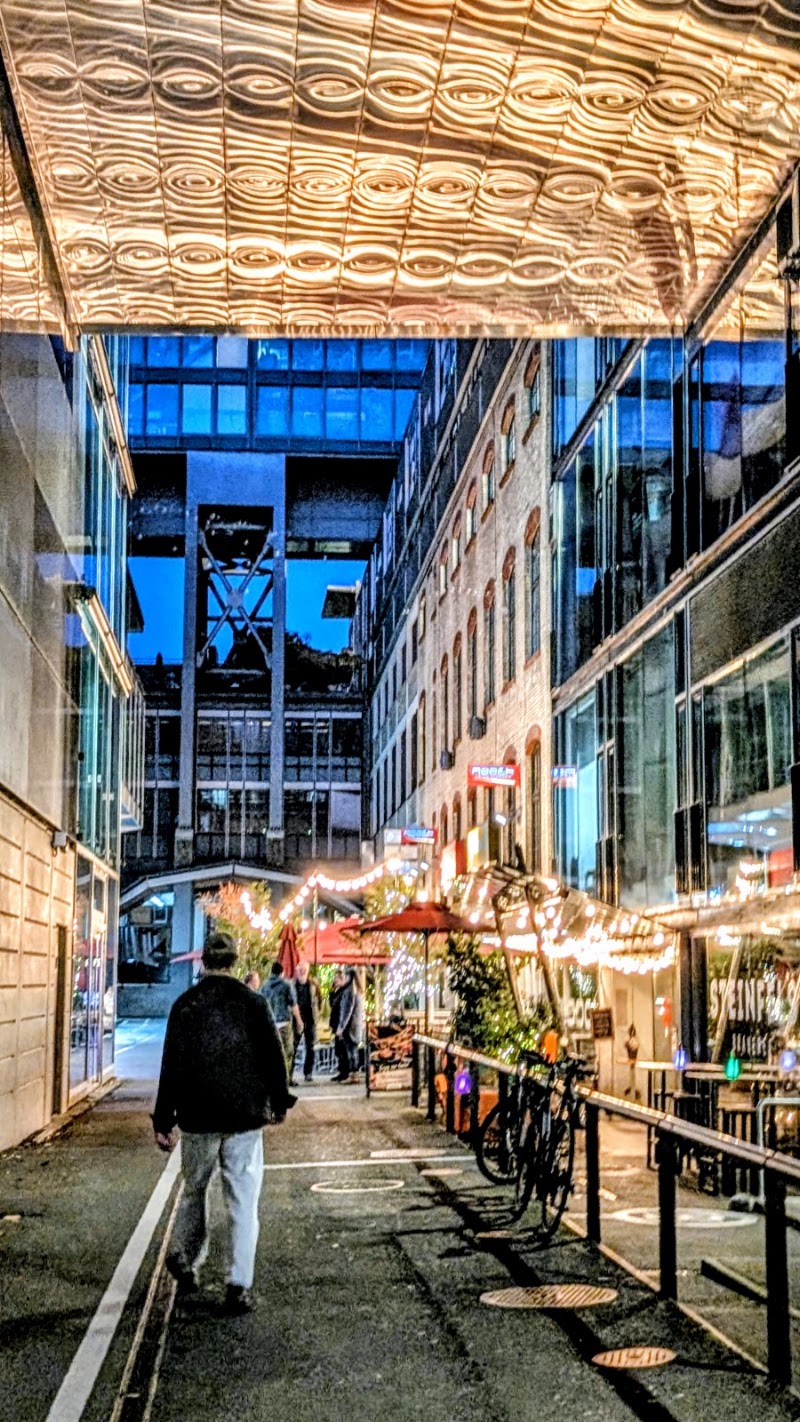 Westside - Westside Heinrichstrasse 235-255, 8005 Zürich, Switzerland