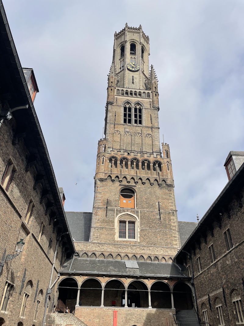 Legends - Legends, Markt 1, 8000 Brugge, Belgium