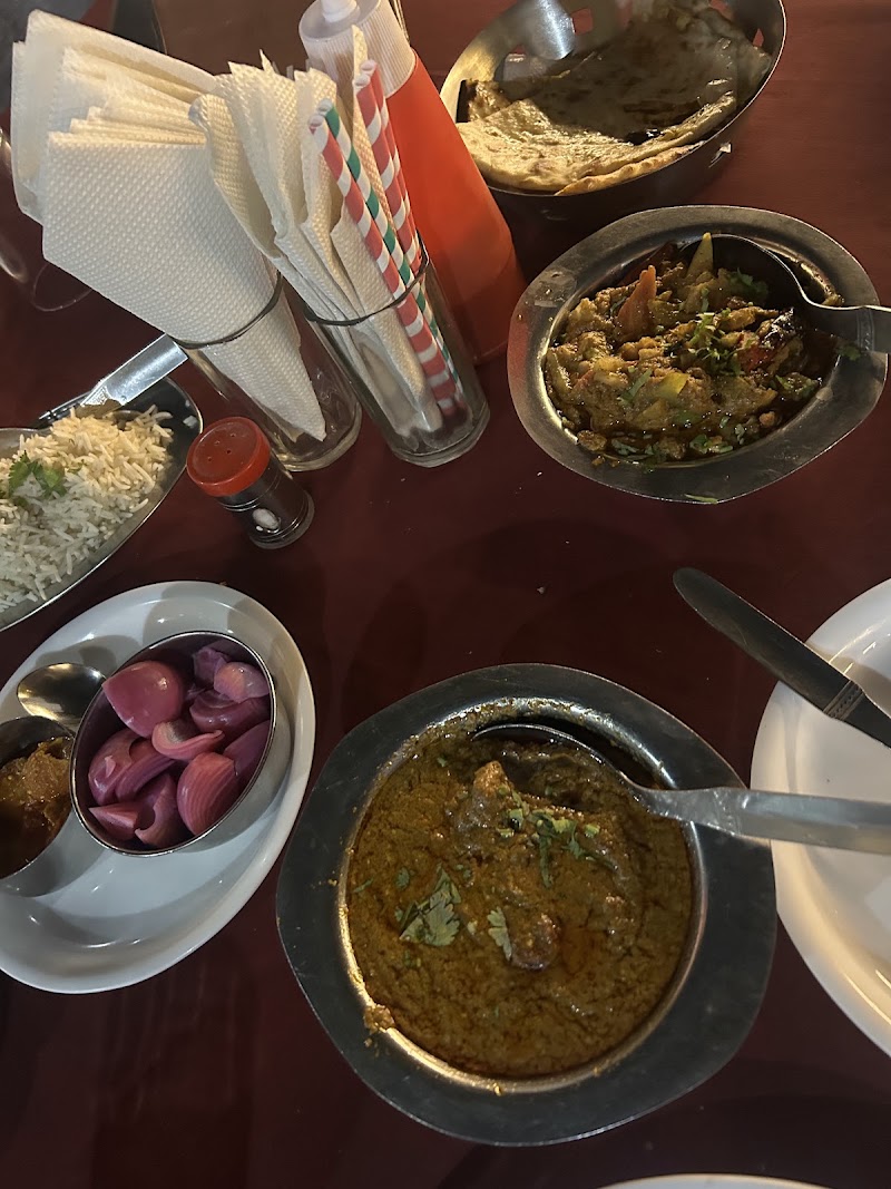 Hariyali Restaurant - Hariyali Restaurant RMV road, near Gulab Bagh, Old City, Brahmpuri, Udaipur, Rajasthan 313001, India