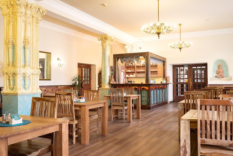 Hotel Česká Koruna - Hotel Česká Koruna, Masarykovo nám. 60, 405 02 Děčín-Děčín 2, Czechia