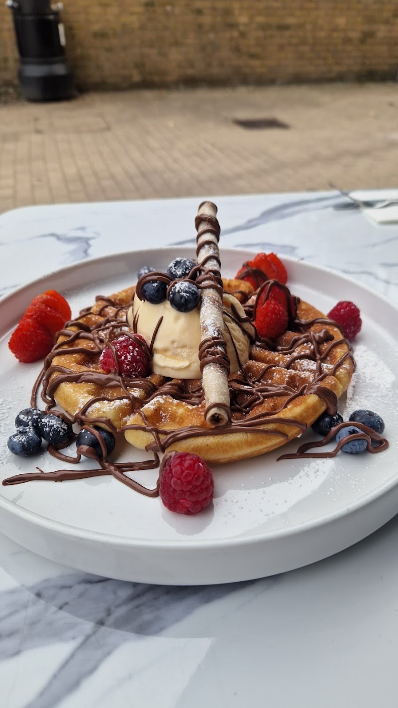Cafe No 92 - Cafe No 92 92 Manchester Rd, London E14 3BE, UK