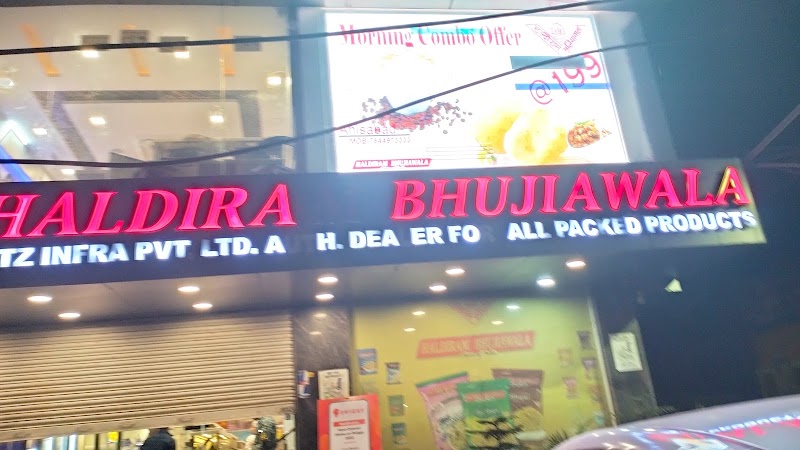 Ramnagar Bus Stand - Ramnagar Bus Stand, 586H+F8W, Ramnagar, Bihar 845106, India