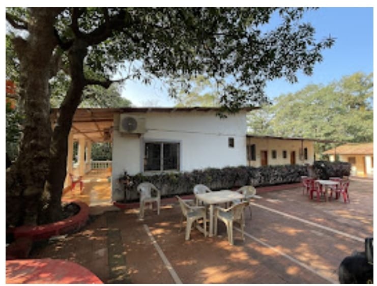 Hotel Lake View Matheran - Hotel Lake View Matheran Shivaji Road, opp. girivihar hotel, Matheran, Maharashtra 410102, India