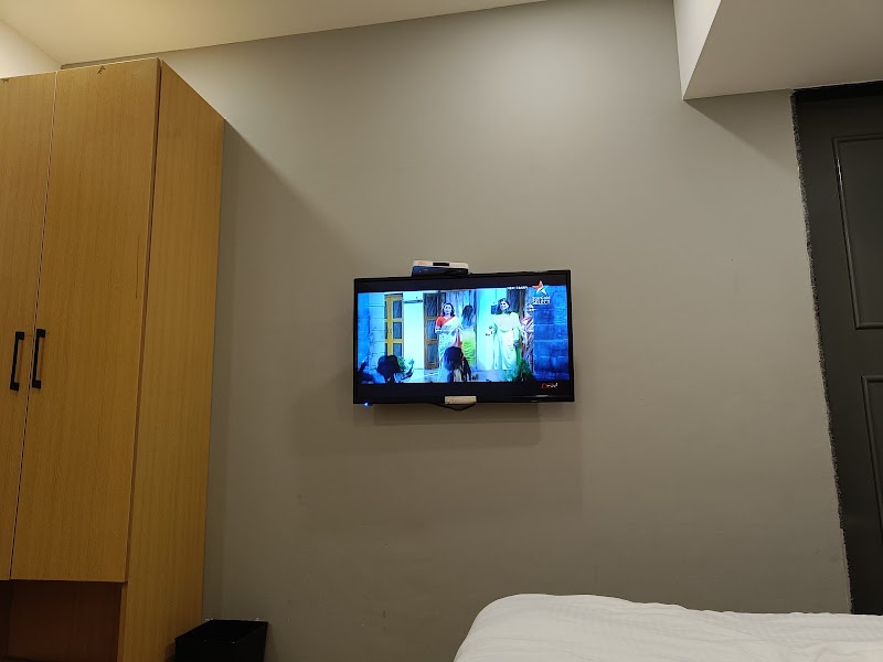 Elite Homes - Elite Homes 5A, Elite homes, 3rd floor, Ashirwad HSG, 2, Sahar Rd, above Apex Beacon Hotel, near Bombay Cambridge International School, AAI Colony, J B Nagar, Andheri East, Mumbai, Maharashtra 400099, India