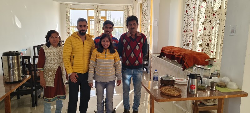 Gulmarg Gulsitara Resorts - Gulmarg Gulsitara Resorts Srinagar - Gulmarg Rd, Ward 7, Kunzer, Gulmarg, 193404