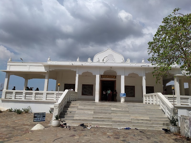 Viswa Shanti Stupa Rajgir - Viswa Shanti Stupa Rajgir 2C3V+QRC, Vishwa Shanti Stupa Rd, Rajgir, Bihar 803116, India