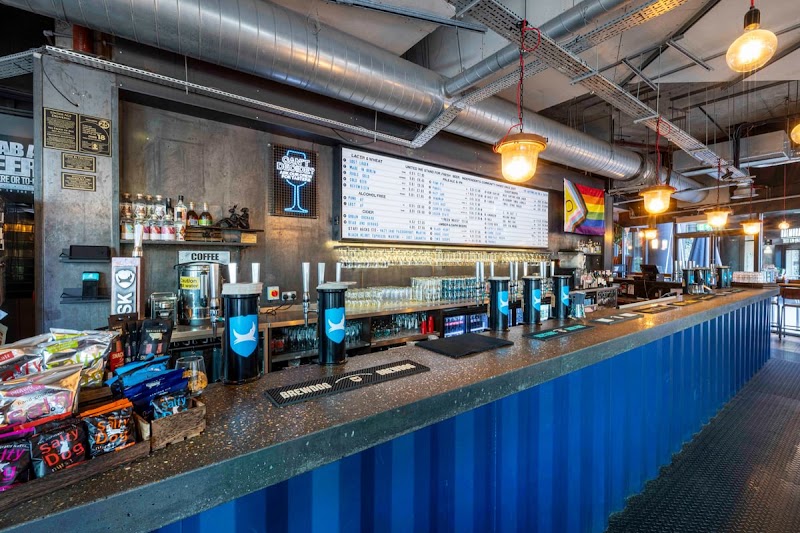 BrewDog Paddington - BrewDog Paddington Unit 1, West End Quay, Harbet Rd, London W2 1JX, UK