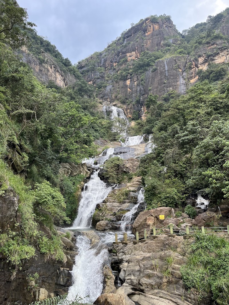 Ravan Ella Waterfall - Ravan Ella Waterfall, XV53+MWF, Nuwara Eliya, Sri Lanka