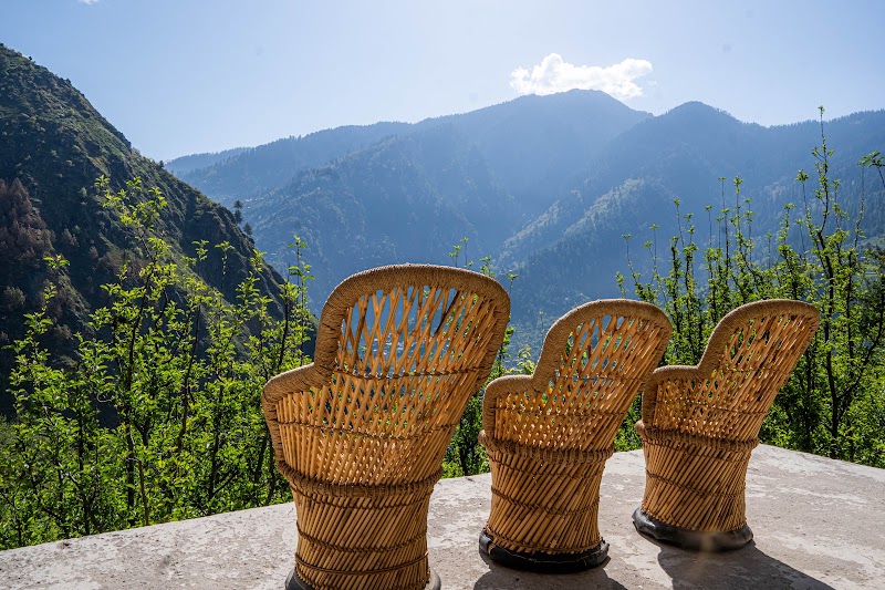 Apple Blush Retreat - Apple Blush Retreat, Village Pekhri, Goshaini, Banjar, Tindar, Himachal Pradesh 175123, India