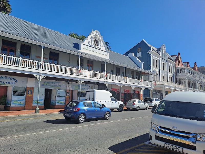 SIMON'S TOWN BOTTLE STORE - SIMON'S TOWN BOTTLE STORE, 98 St George's St, Simon's Town, Cape Town, 7995, South Africa