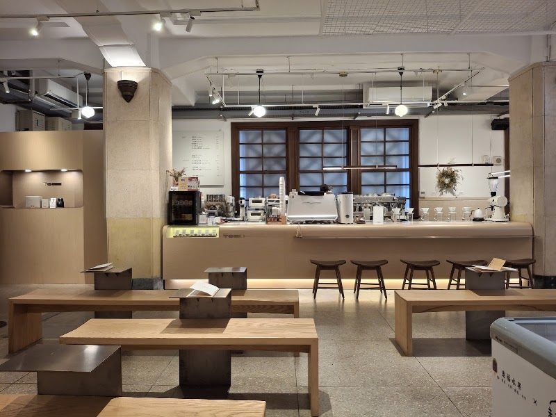 COFFEE TO (國家攝影文化中心門市) - COFFEE TO (國家攝影文化中心門市), 100, Taiwan, Taipei City, Zhongzheng District, Liming Village, 忠孝西路一段70號1樓