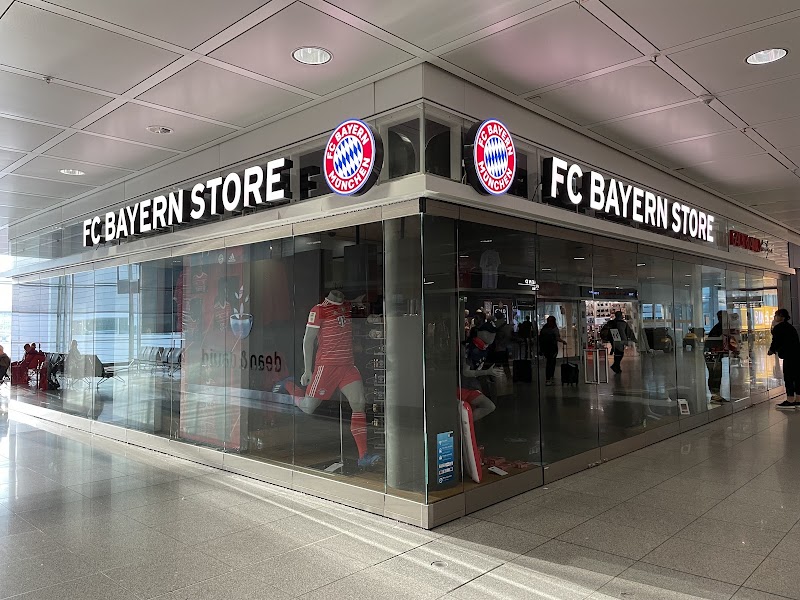 FC Bayern Store Flughafen Terminal 2 - FC Bayern Store Flughafen Terminal 2, Terminalstraße Terminal 2 - Ebene 04 - Abflug, Gate G, 85356 Oberding, Germany