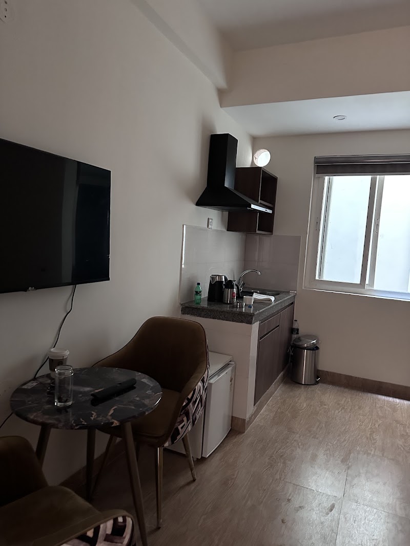 Amahi Inn - Amahi Inn Near, Signature Tower, Saini Khera Village, Sector 30, Gurugram, Haryana 122001, India