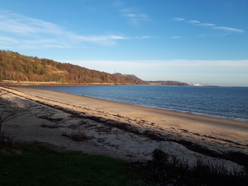 Silver Sands Beach, Aberdour - Silver Sands Beach, Aberdour, Firth of Forth, Burntisland KY3 0RQ, UK