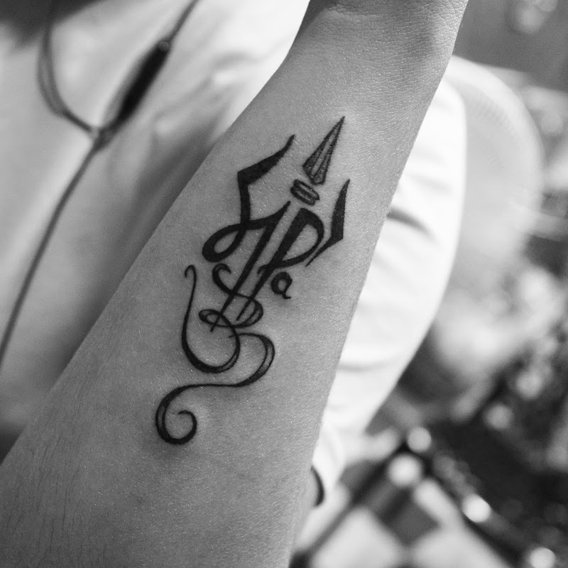 HC FRIENDS TATTOO AND PIERCING STUDIO TELIBANDHA - HC FRIENDS TATTOO AND PIERCING STUDIO TELIBANDHA, HC FRIENDS TATTOO AND PIERCING STUDIO, Gali No. 6, Shatabdi Nagar, Telibandha, KE BAHAR, Raipur, Chhattisgarh 492001, India