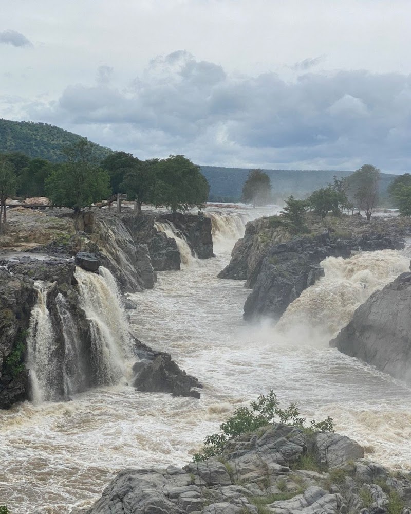 Hogenakkal Falls Boating - Hogenakkal Falls Boating, 1/300, NADAR KOTTAI UTTAMALAI, HOKKENAKKAL POST PENNAGARAM TALUK PENNAGARAM, Hogenakkal, Oottamalai, Tamil Nadu 636810, India
