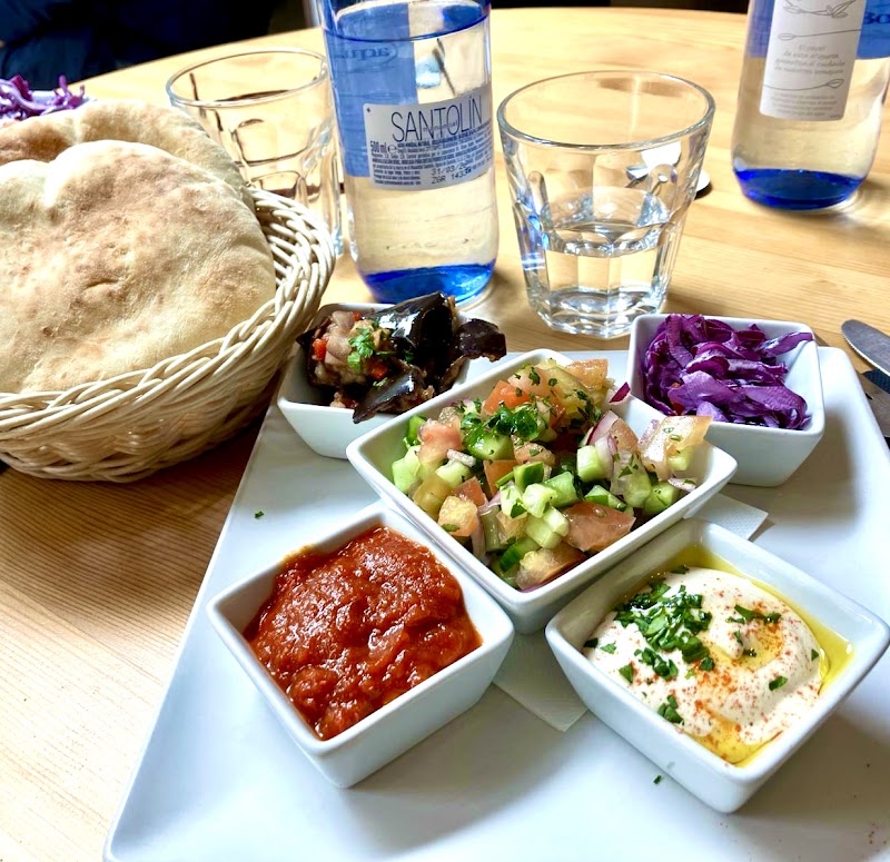 Hummus Barcelona - Hummus Barcelona Carrer de València, 227, Eixample, 08007 Barcelona, Spain