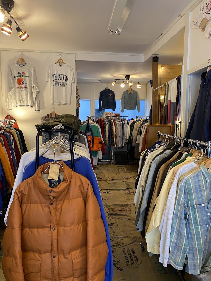 古着屋K2 〜Coffee × Vintage〜 | 浅草 - 古着屋K2 〜Coffee × Vintage〜 | 浅草 3-chōme-26-8 Asakusa, Taito City, Tokyo 111-0032, Japan