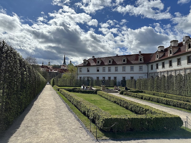 Waldstein Garden - Waldstein Garden Letenská 123/4, Malá Strana, 118 00 Praha-Praha 1, Czechia