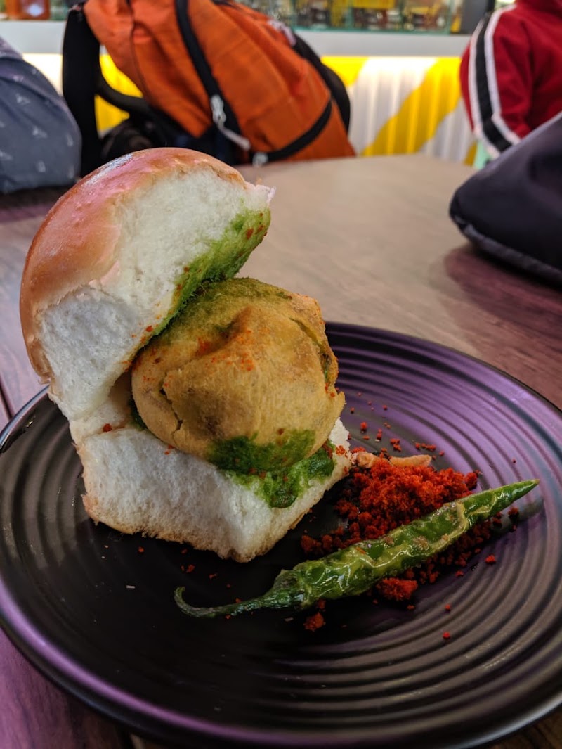 Sialkoti Vaishno Dhaba - Sialkoti Vaishno Dhaba opp. Main Post Office, Sadar Bazar, Sector 12, Gurugram, Haryana 122001, India
