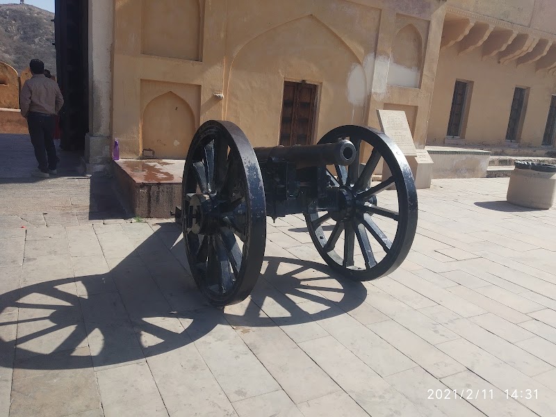 Amer firt - Amer firt XVP2+888, इनॉक्स चौक, Devisinghpura, Amer, Rajasthan 302028, India