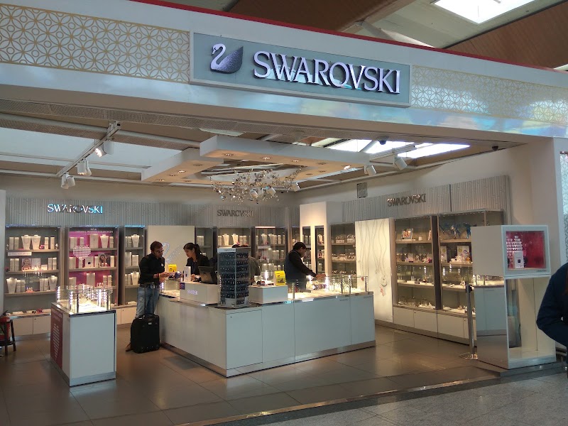 Swarovski - Swarovski H479+3QH, Rd to new Domestic Terminal 1D, Indira Gandhi International Airport, New Delhi, Delhi 110037, India