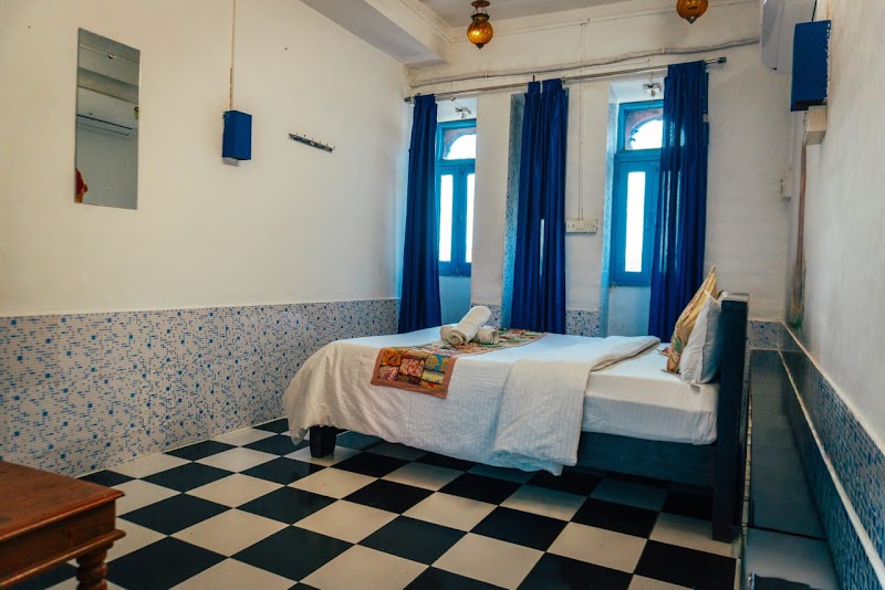 Dylan Cafe Restaurant and guest house - Dylan Cafe Restaurant and guest house Mahila Bagh Hospital, do khoto Kai bich, Gulab Sagar, Jodhpur, Rajasthan 342001, India