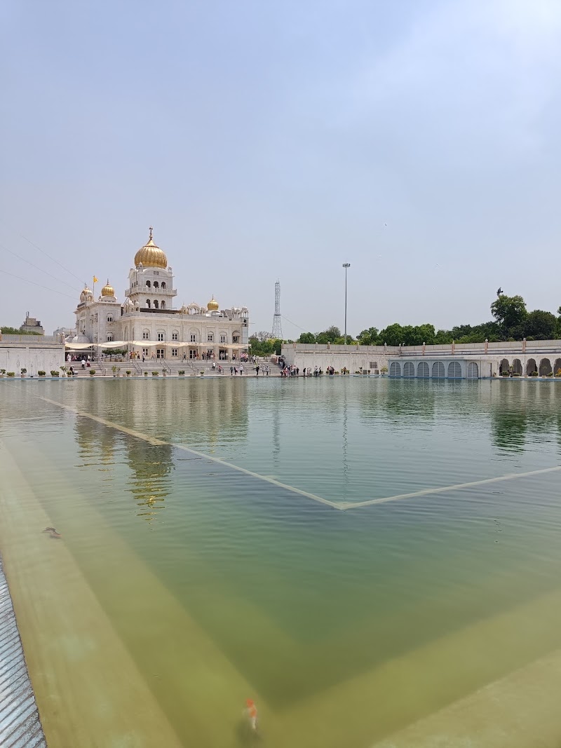 Bangla Sahib Gurudwara - Bangla Sahib Gurudwara 648, Bangla Sahib Ln, Hanuman Road Area, Connaught Place, New Delhi, Delhi 110001, India