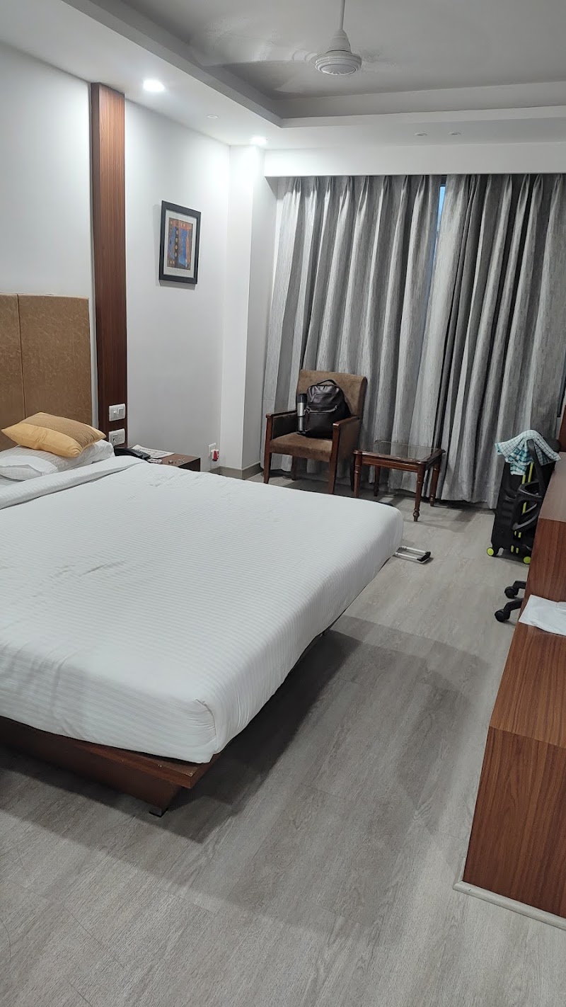 Windsor Castle Premier - Windsor Castle Premier 130, Akashneem Marg, Mushedpur, DLF Phase 2, Sector 25, Gurugram, Haryana 122002, India