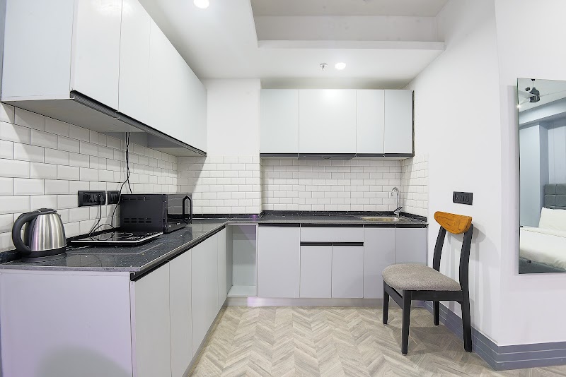 Bedchambers Service Apartments Ardee city - Bedchambers Service Apartments Ardee city, Plot No. A7, Block C, Ardee City, Sector 52, Gurugram, Haryana 122003, India