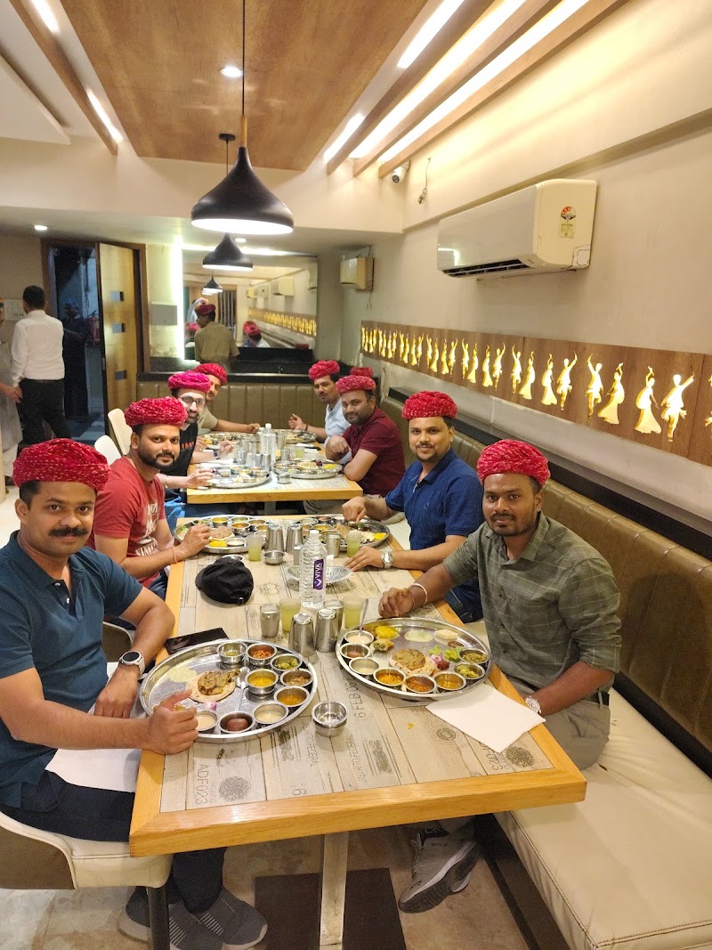 Toral Dinning Hall - Toral Dinning Hall, 101, Centre Point Building, Shopping Centre, Char Rasta, near Mahavir Nagar, Char Rasta, Mahavir Nagar, GIDC, Vapi, Gujarat 396191, India