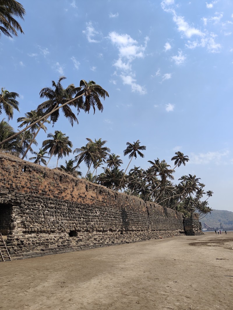Revdanda Fort - Revdanda Fort Revdanda, Maharashtra 402202, India