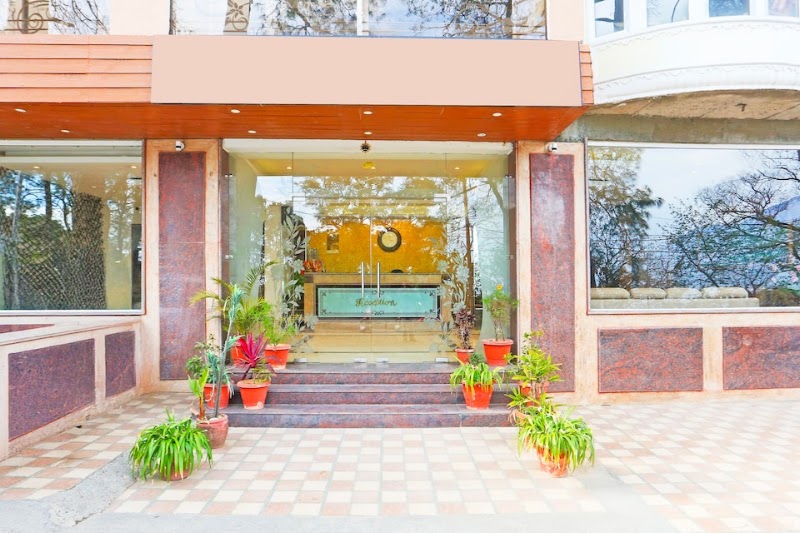 Super Townhouse Oak Dharamshala Near Maximus Mall - Super Townhouse Oak Dharamshala Near Maximus Mall Plot No 1230/109, Sanjay Marg, near Maximus Mall, Chilgari, Dharamshala, Himachal Pradesh 176217, India