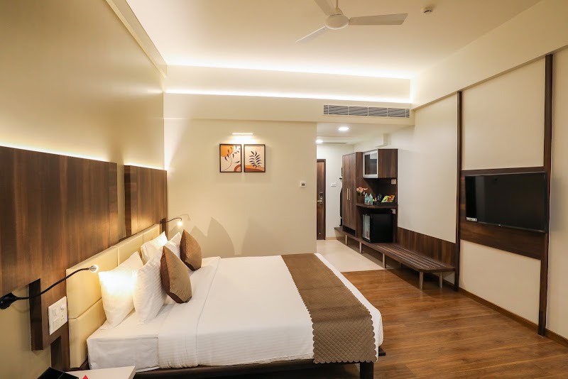 Spree Hotel Aurangabad - Spree Hotel Aurangabad Gut 123, Ahmednagar - Aurangabad Rd, beside Hyundai Showroom, near Waluj, MIDC, Waluj, Ahmednagar, Chhatrapati Sambhajinagar, Maharashtra 431136, India