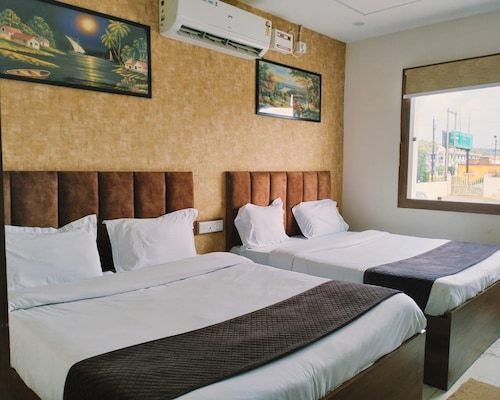 Rao Resort - Rao Resort, 4RWX+P4Q, Chitrakoot, Madhya Pradesh 485334, India