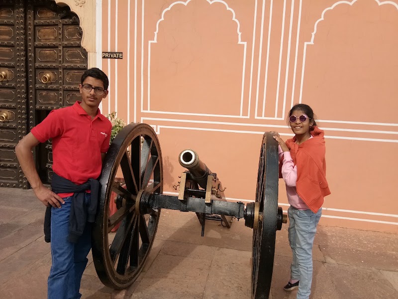 Garden Of City Palace - Garden Of City Palace WRHF+563, Gangori Bazaar, J.D.A. Market, Pink City, Jaipur, Jaipur Nagar Nigam Area, Rajasthan 302002, India