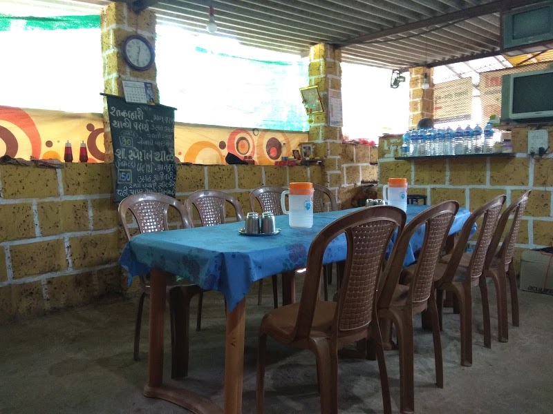 HOTEL SHRAWANI PURE VEG - HOTEL SHRAWANI PURE VEG 301 B, Bazar Peth Main Road, near Daivadnya Bhavan, Medha, Dhuriwada, Malvan, Maharashtra 416606, India