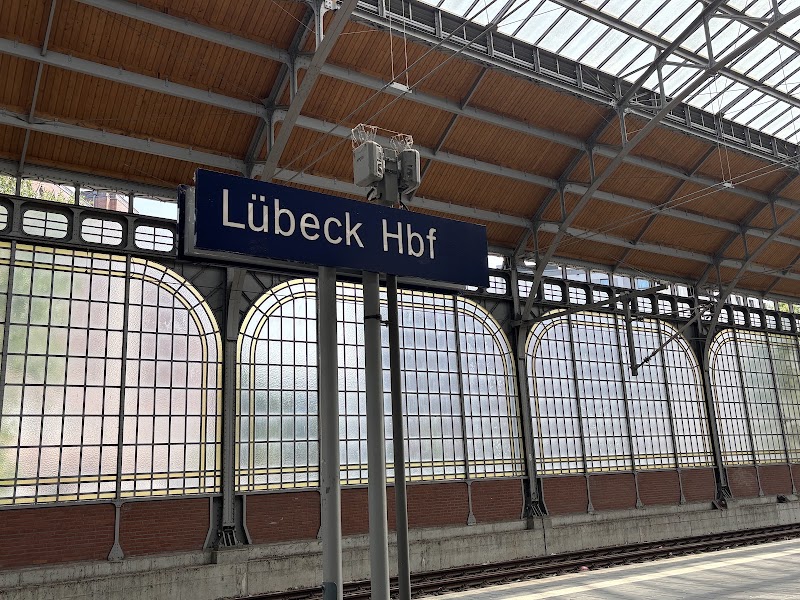 Lübeck Hauptbahnhof - Lübeck Hauptbahnhof, Am Bahnhof 4, 23558 Lübeck, Germany