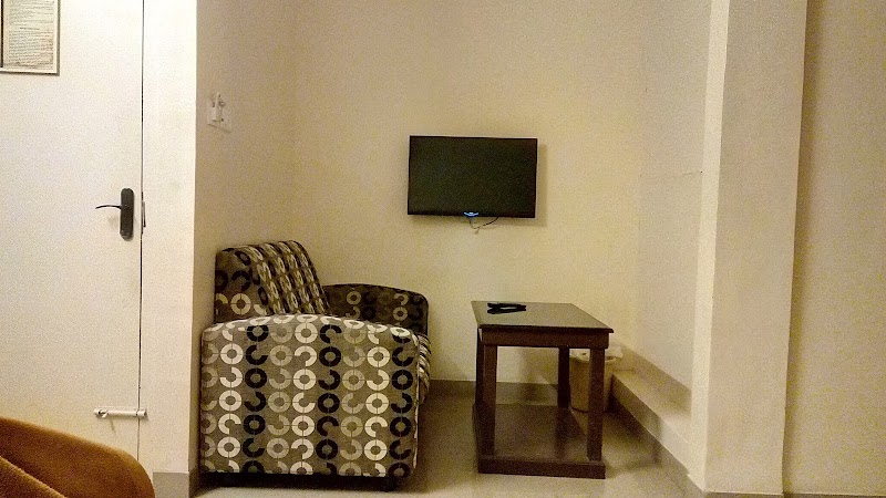 OYO 73670 Vinayak Suites - OYO 73670 Vinayak Suites 61, Geetha Hall Rd, Opp.Railway Station, Gopalapuram, Coimbatore, Tamil Nadu 641018, India