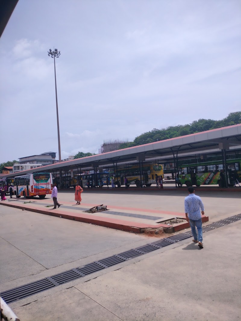 Manglore Bus Stand - Manglore Bus Stand, VRCX+XCV, Balmatta Rd, Hampankatta, Mangaluru, Karnataka 575001, India